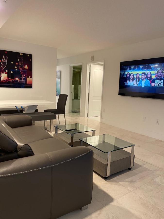 Downtown Brickell Bay & Pool View 4 Bedrooms Apartamento Miami