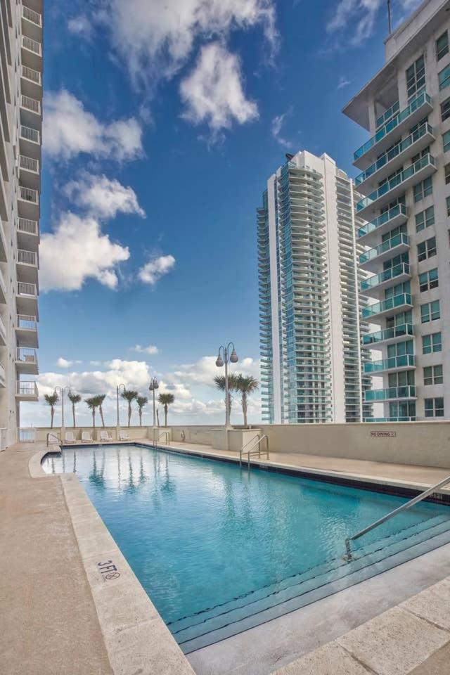 Apartamento Downtown Brickell Bay & Pool View 4 Bedrooms Miami