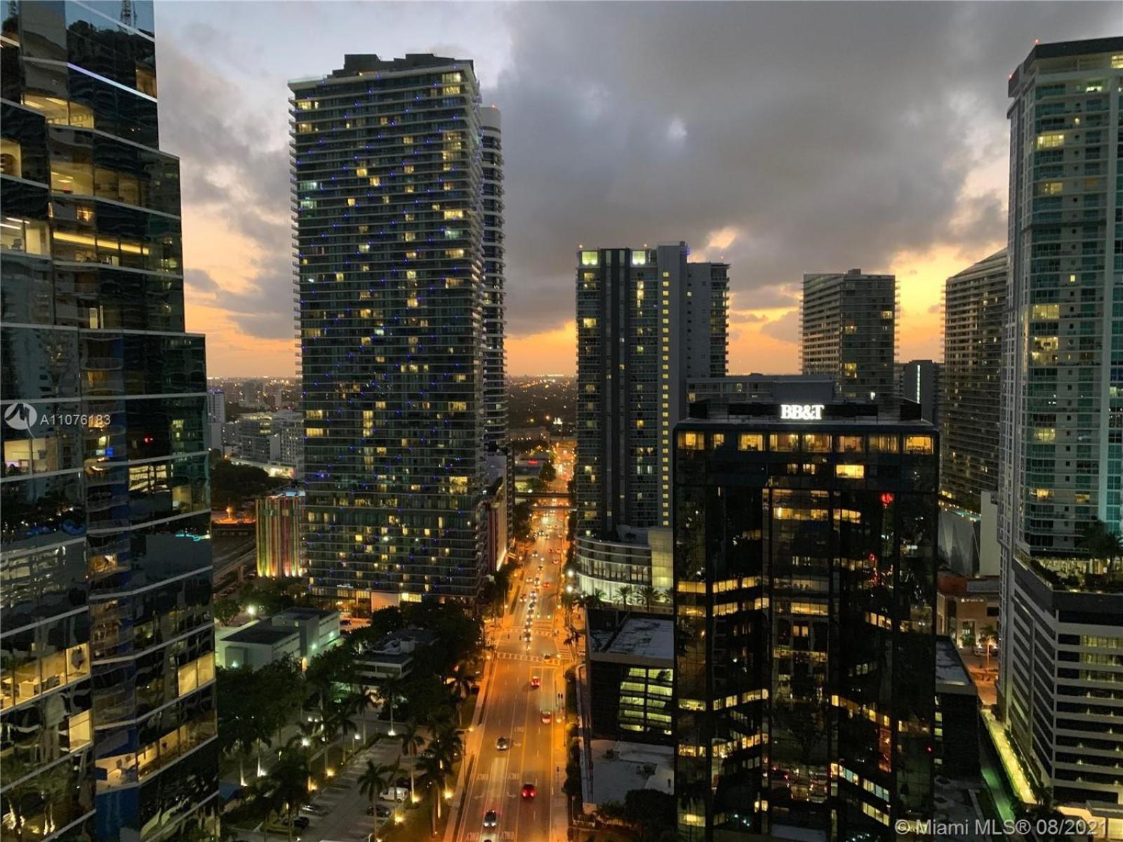 Downtown Brickell Bay & Pool View 4 Bedrooms Apartamento *